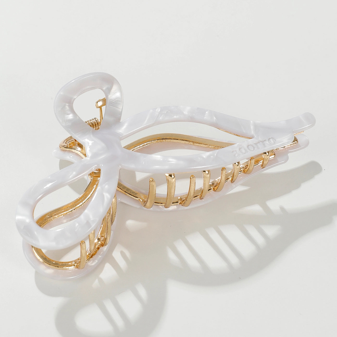 Sabrina Costal Bow Claw Clip