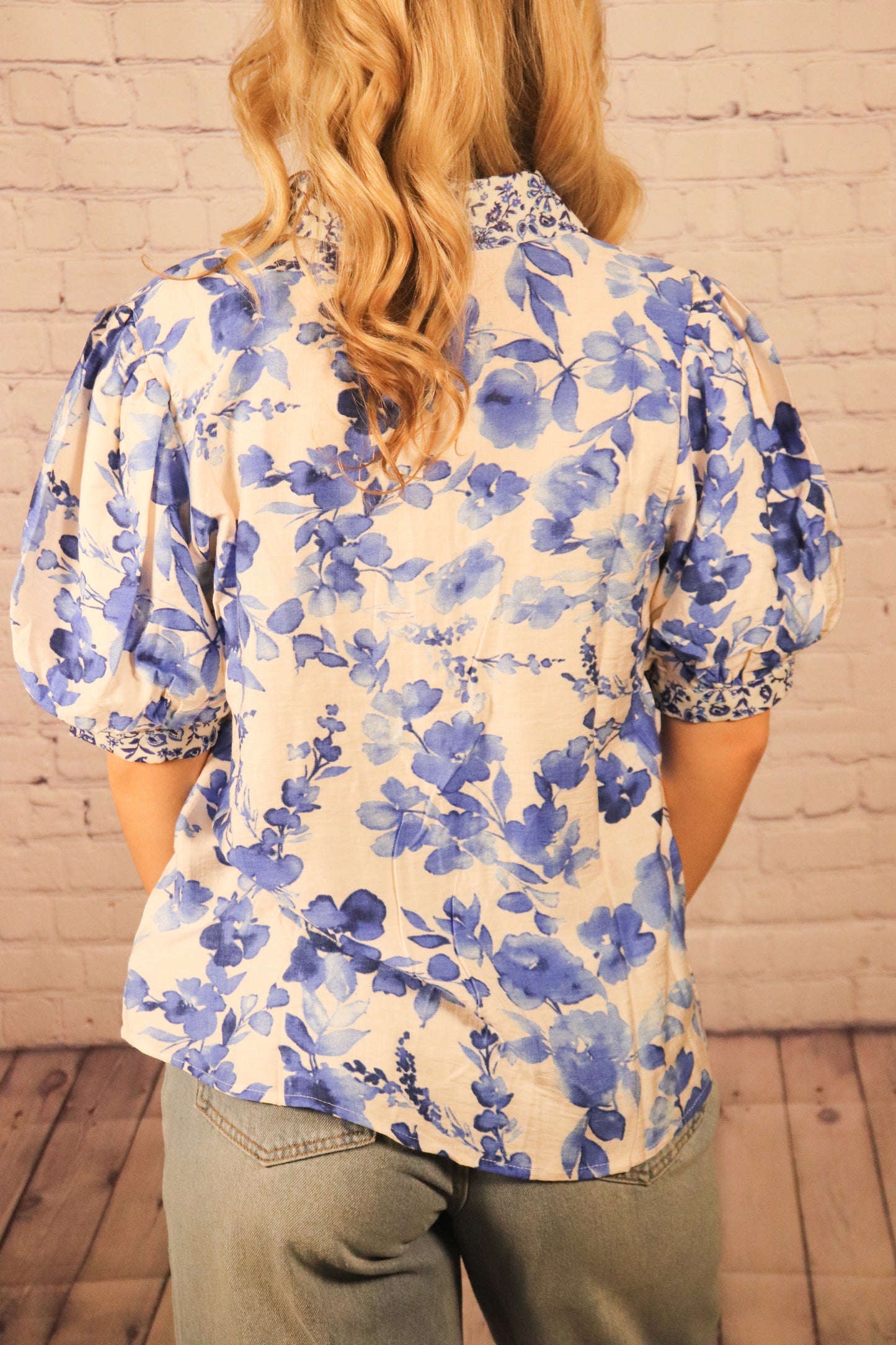 Flower Print Puffed Sleeves Top