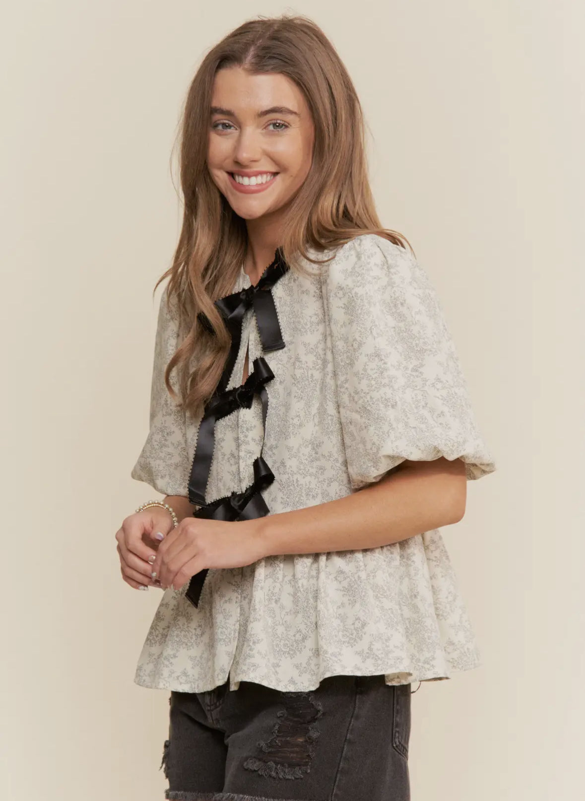 Black Ribbon Detailed Puff Sleeve