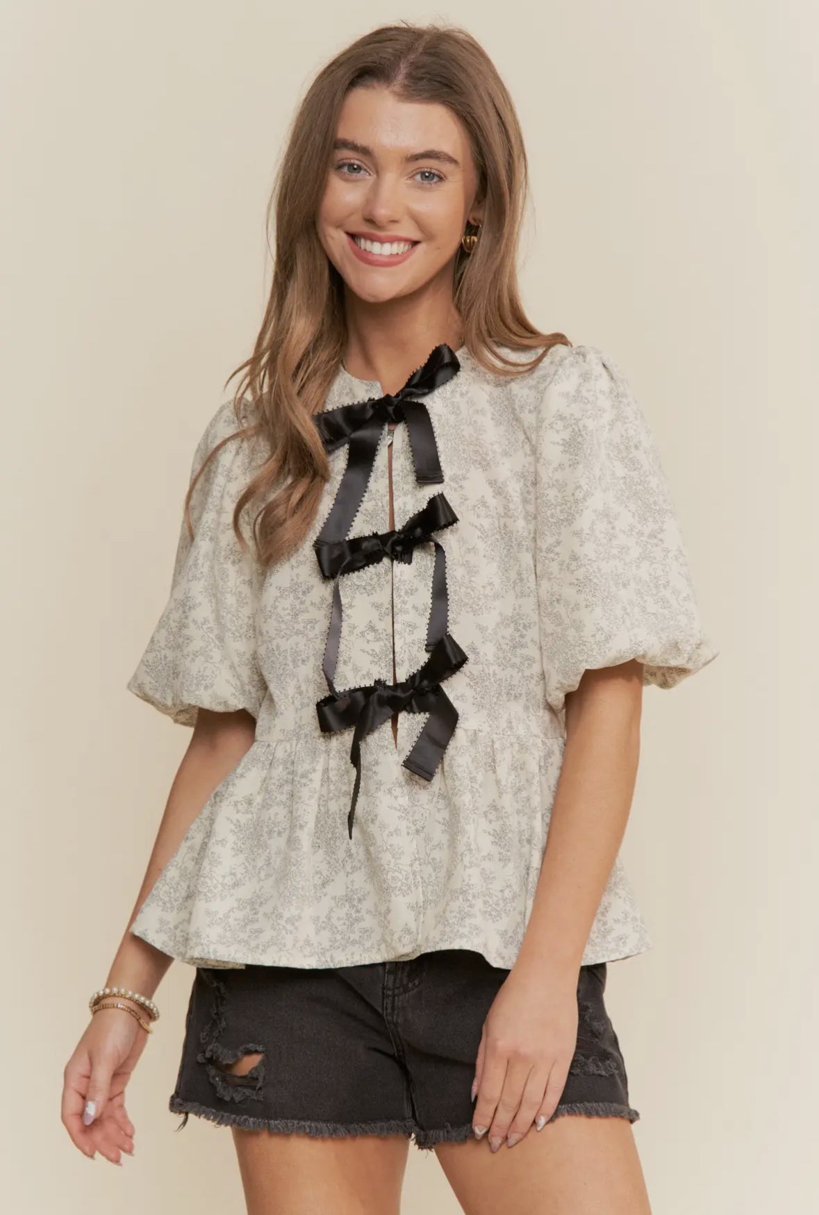 Black Ribbon Detailed Puff Sleeve